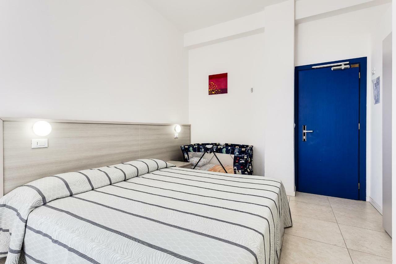 Hotel Blues Cervia Exterior photo